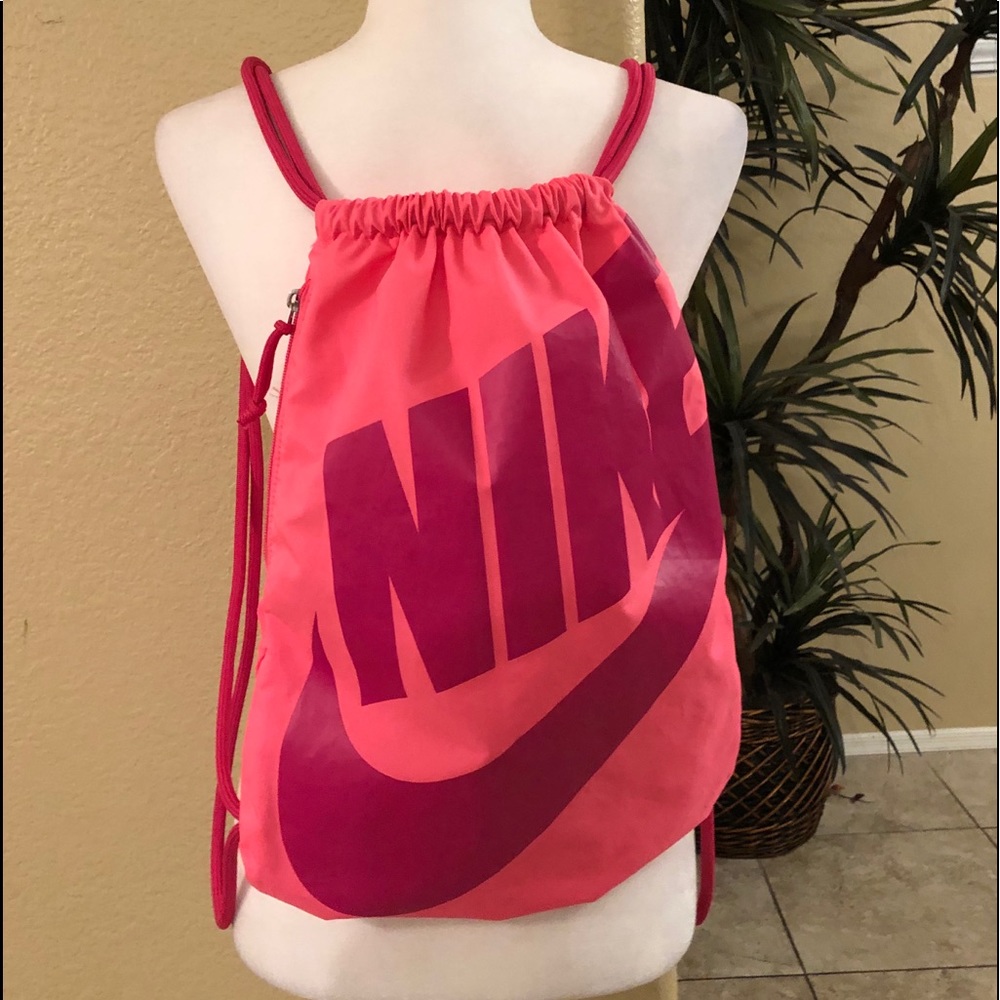 Nike Drawstring Bag - image 1